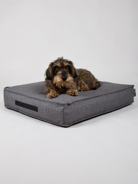 Hygge Dog Cushion (Anthracite) by Nordog